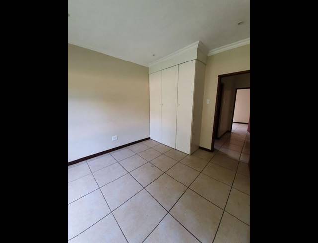 2 BEDROOM PROPERTY TO RENT IN WILROPARK